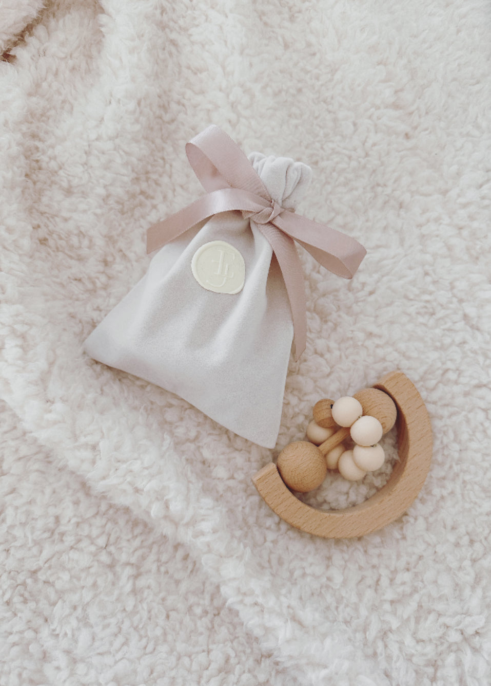 Wooden Arch Rattle | Ty