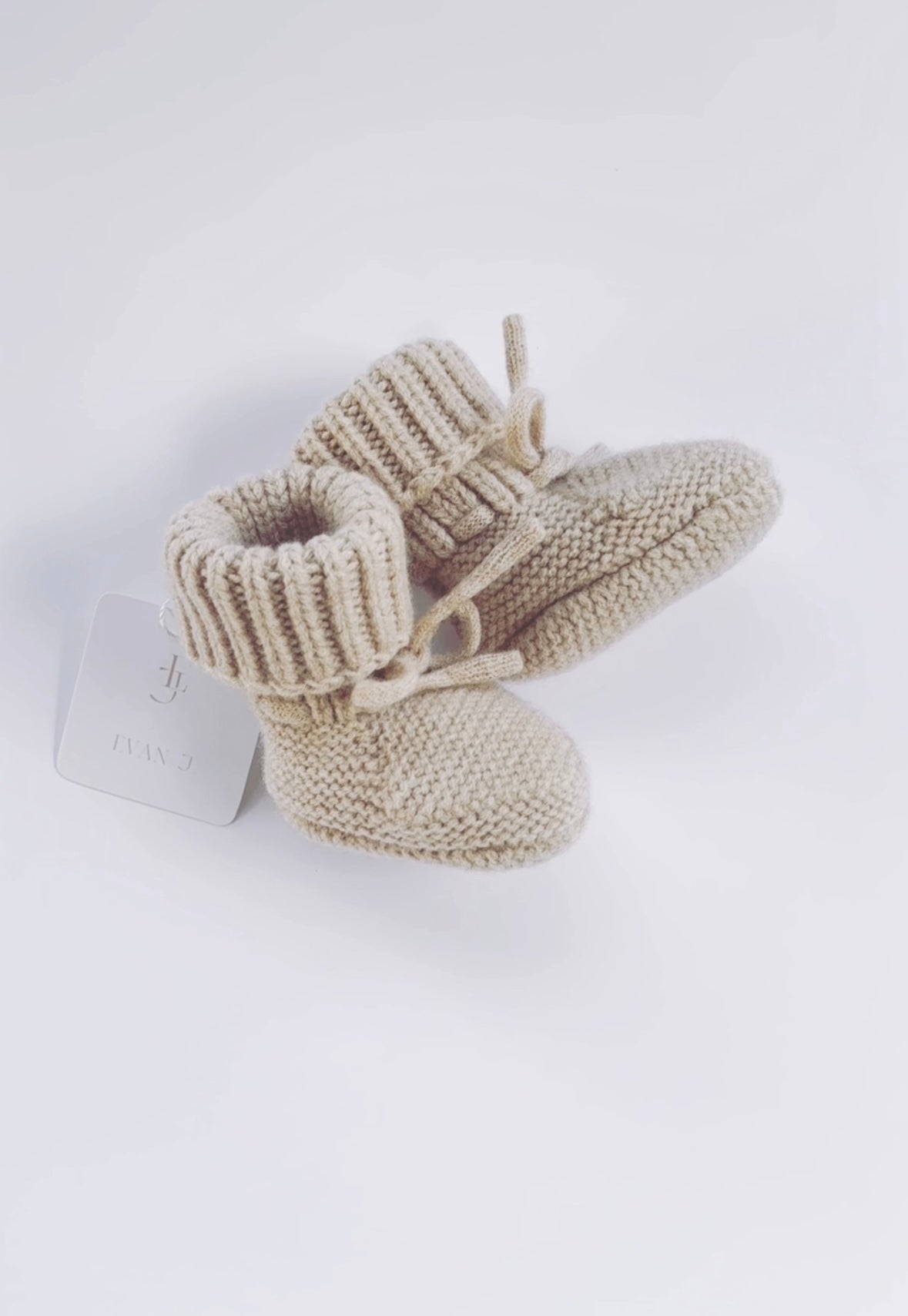 Merino Wool Baby Booties. Oat.